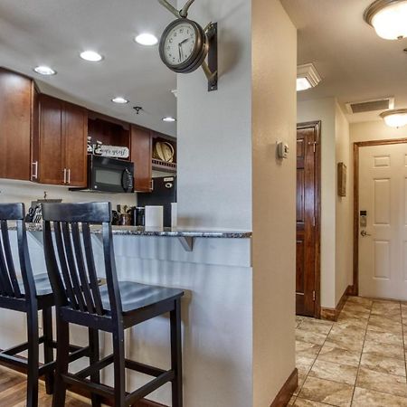 Gorgeous 2Bd 2Bth Condo With Mountain Views Pool Hot Tub Game Room Close To Parkway Pigeon Forge Esterno foto