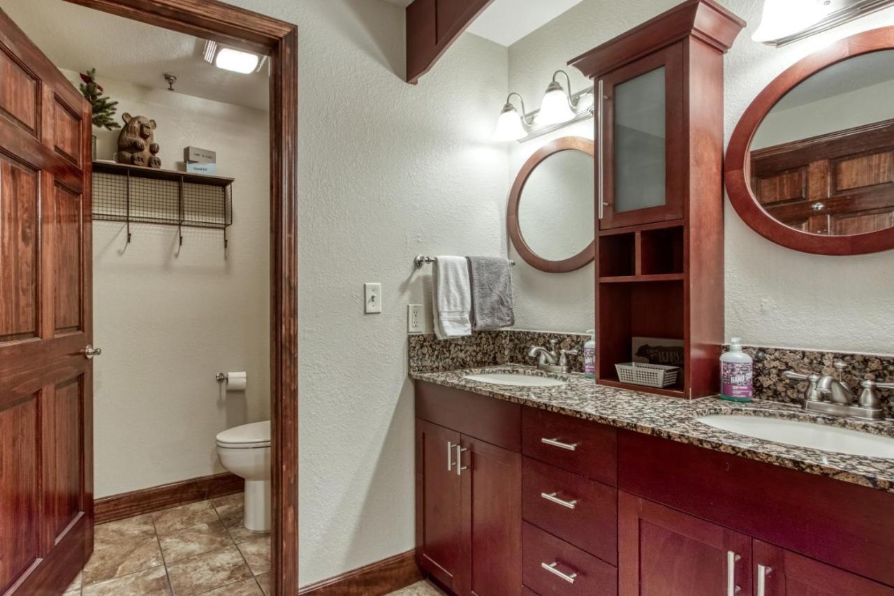 Gorgeous 2Bd 2Bth Condo With Mountain Views Pool Hot Tub Game Room Close To Parkway Pigeon Forge Esterno foto