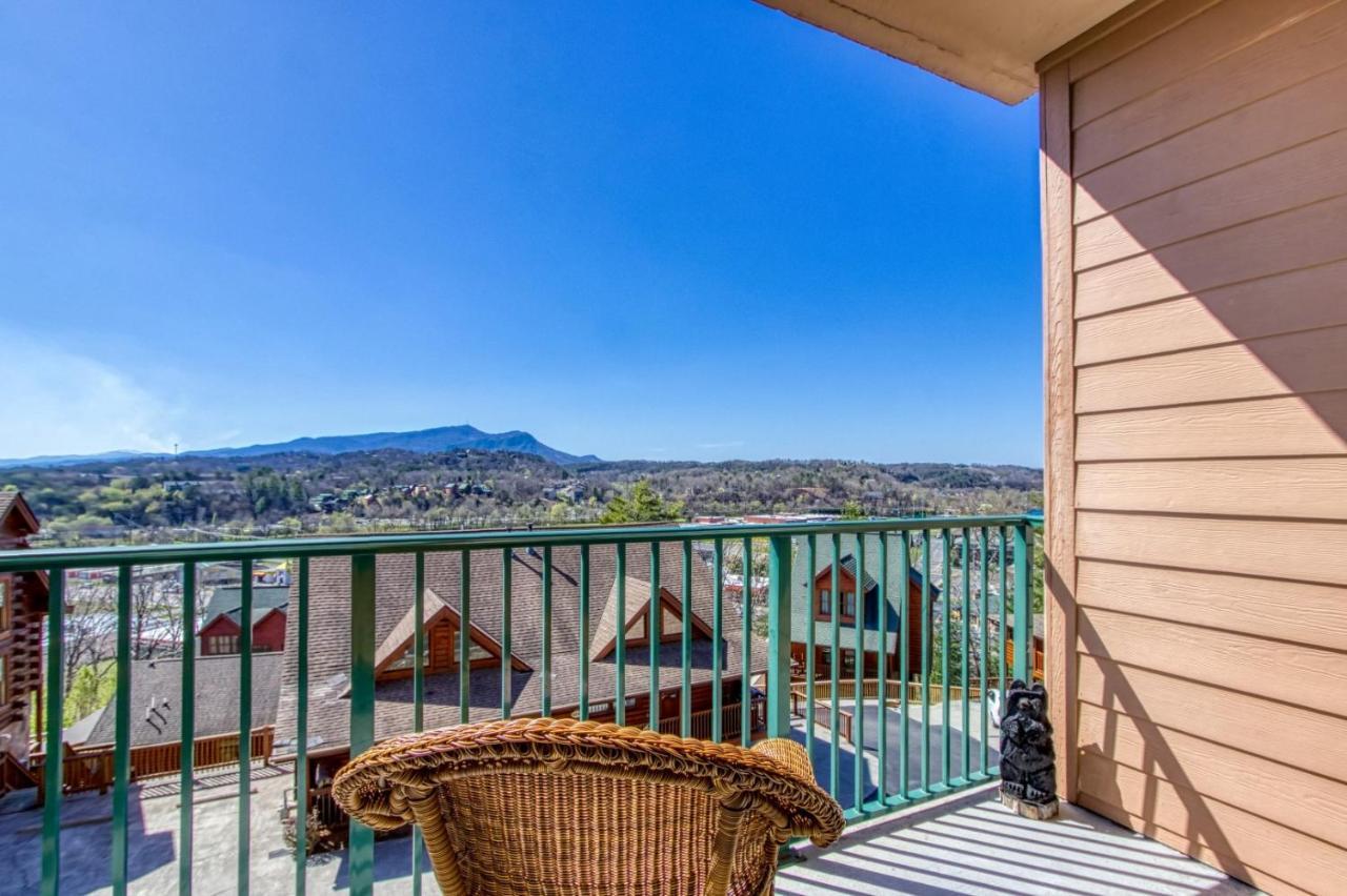 Gorgeous 2Bd 2Bth Condo With Mountain Views Pool Hot Tub Game Room Close To Parkway Pigeon Forge Esterno foto