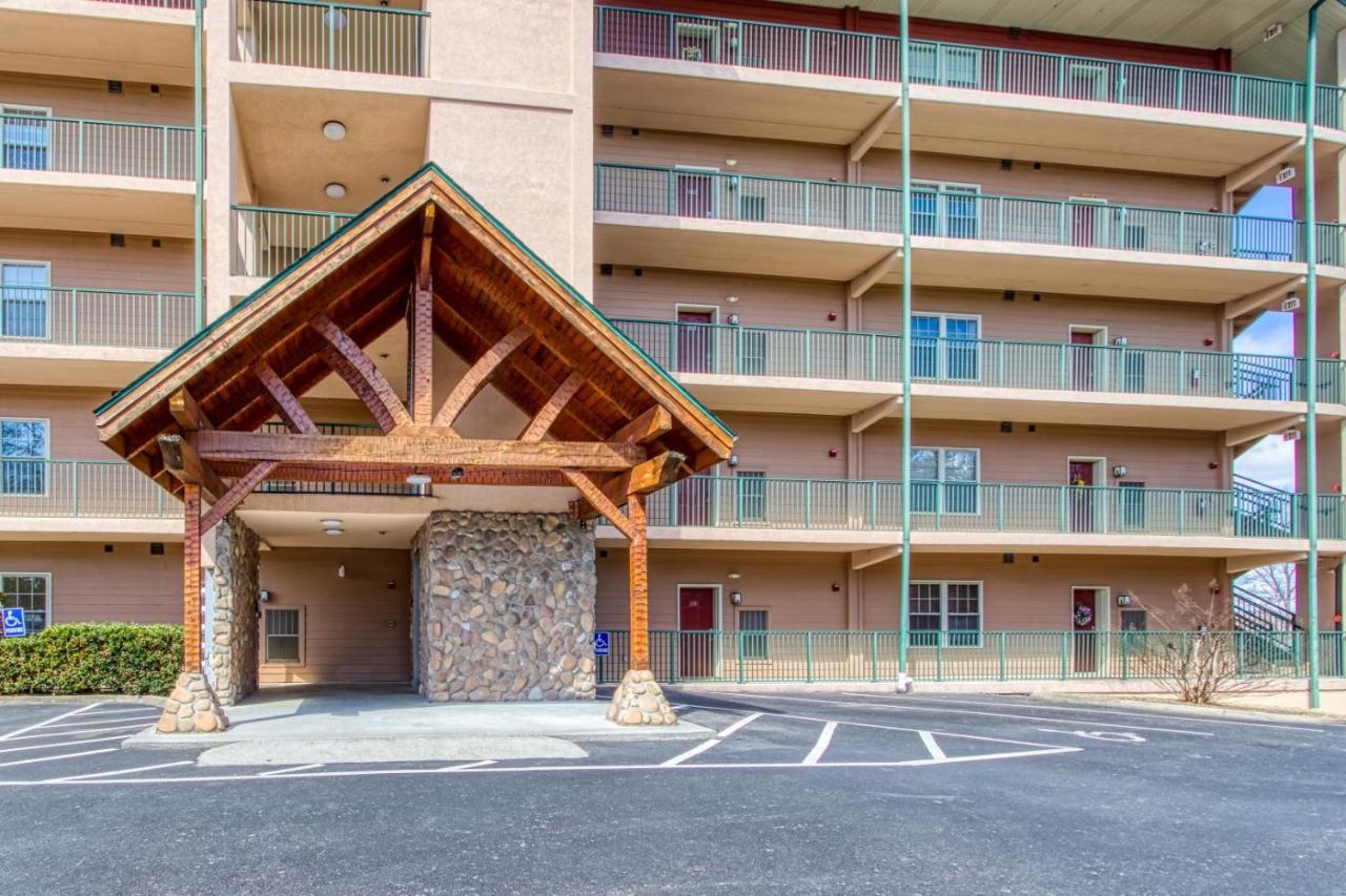 Gorgeous 2Bd 2Bth Condo With Mountain Views Pool Hot Tub Game Room Close To Parkway Pigeon Forge Esterno foto