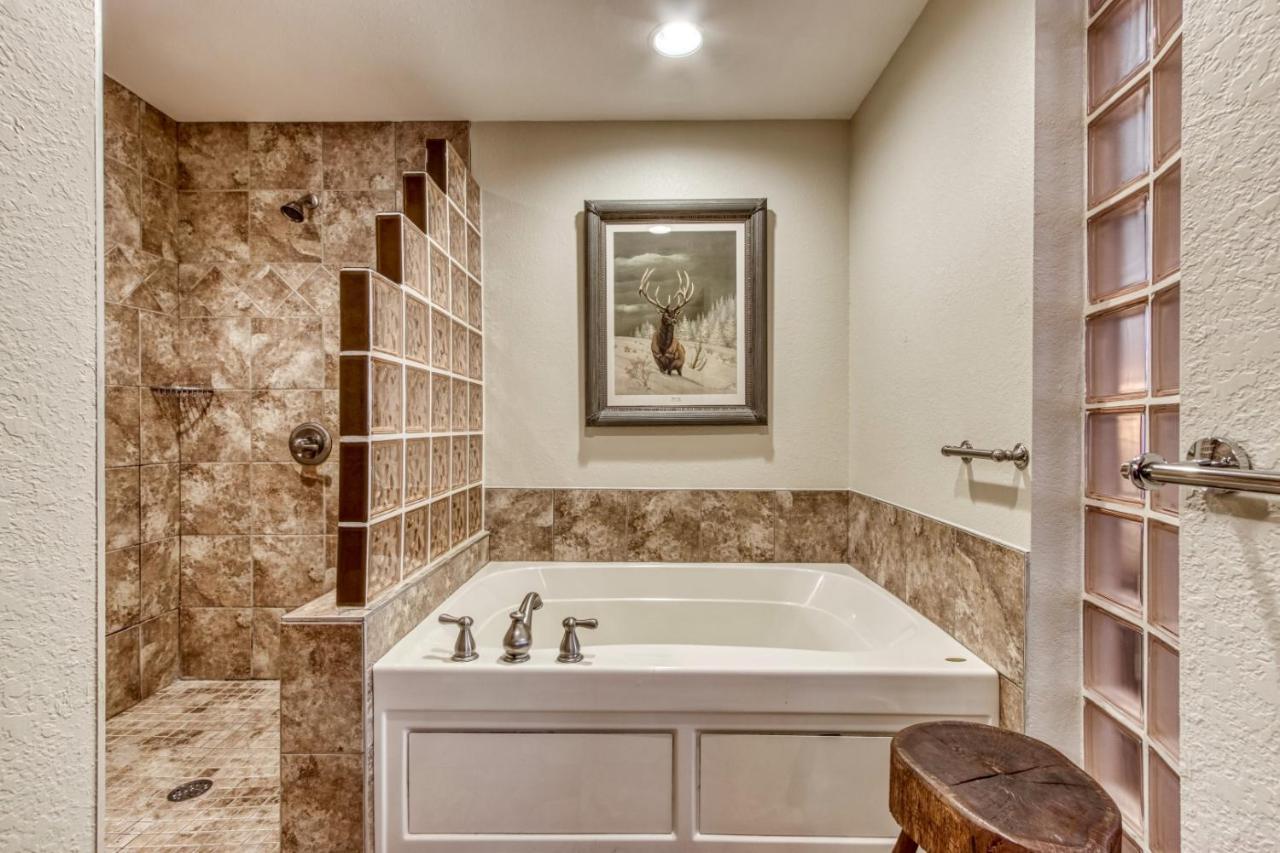 Gorgeous 2Bd 2Bth Condo With Mountain Views Pool Hot Tub Game Room Close To Parkway Pigeon Forge Esterno foto