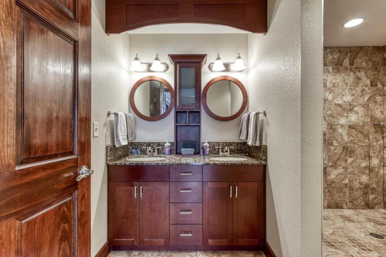 Gorgeous 2Bd 2Bth Condo With Mountain Views Pool Hot Tub Game Room Close To Parkway Pigeon Forge Esterno foto